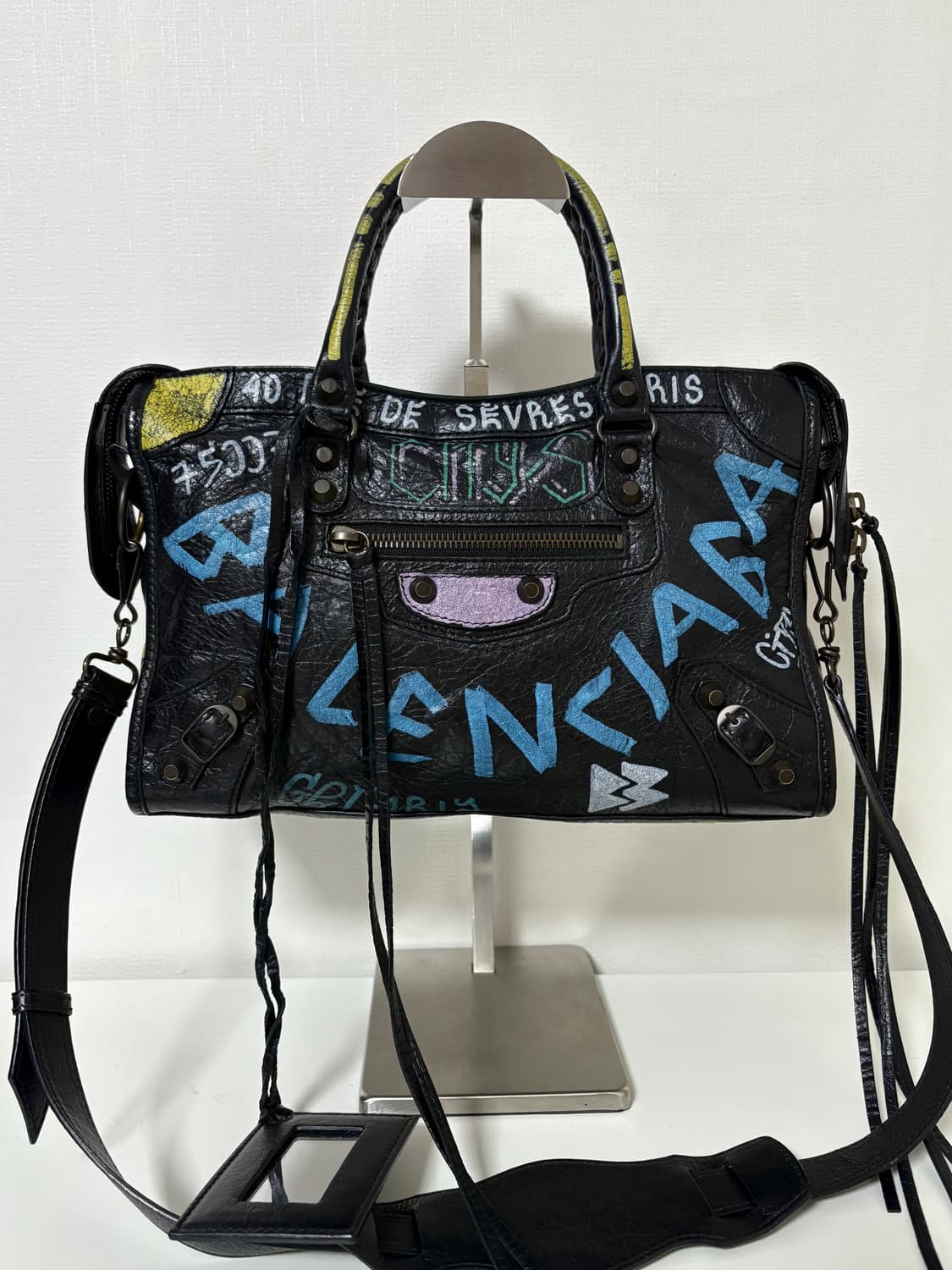 발렌시아가 그래피티 모터백 스몰 상품이미지1