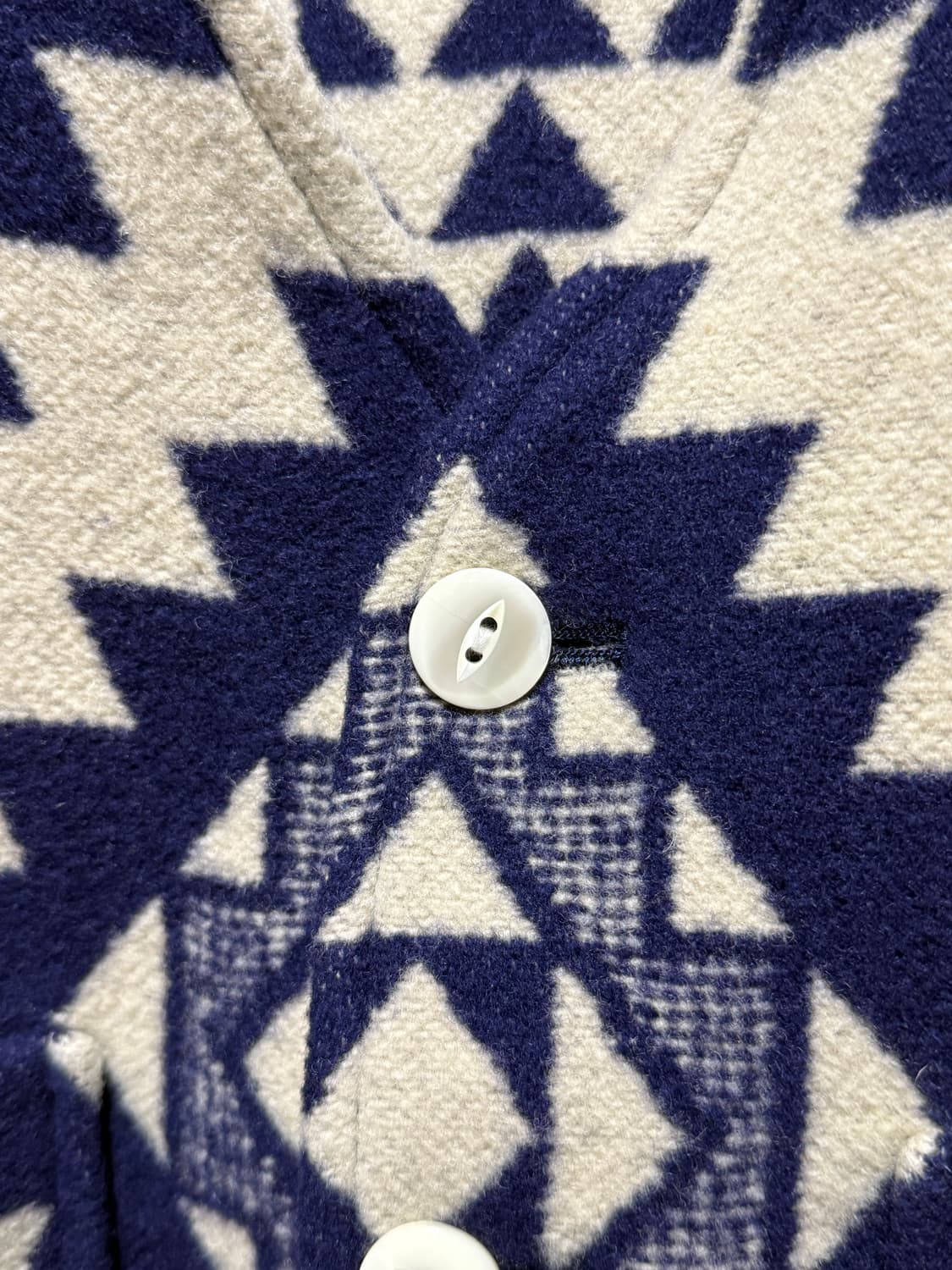 제라도 JELADO 살렘 베스트 나바호 올드 네이비 색상 울 조끼 상품이미지6