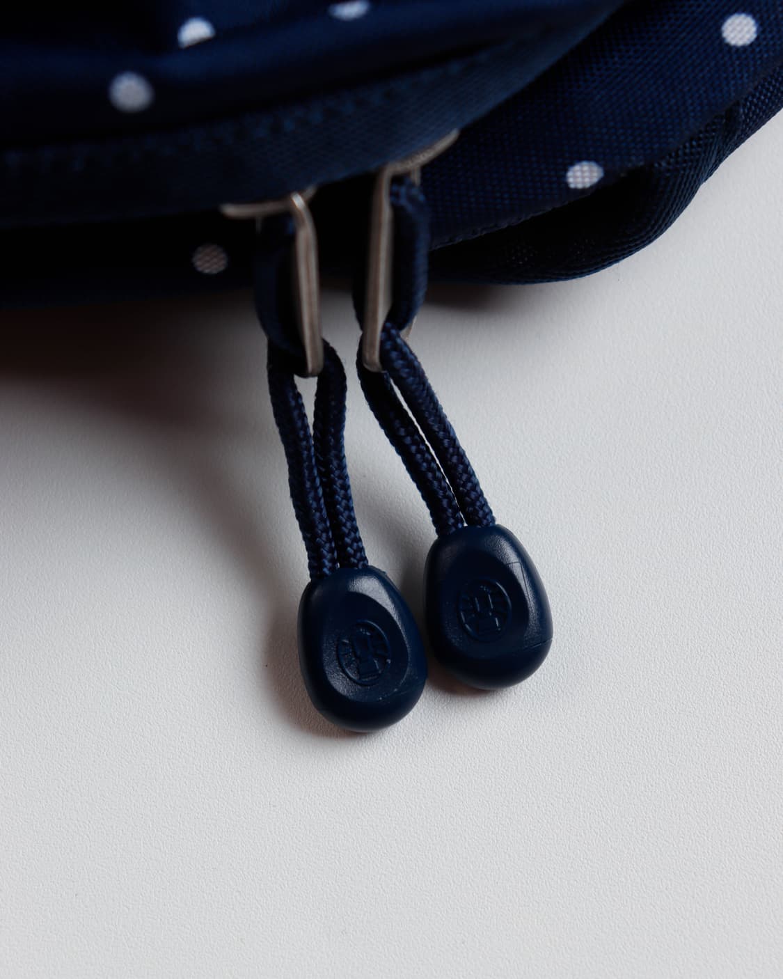 [Coleman] 도트 패턴 백팩 (Navy × White Dot) 상품이미지8
