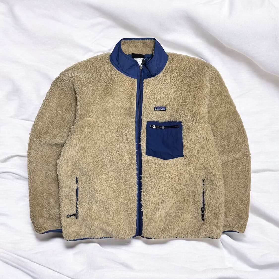 Patagonia Deep Pile Classic Cardigan 상품이미지1