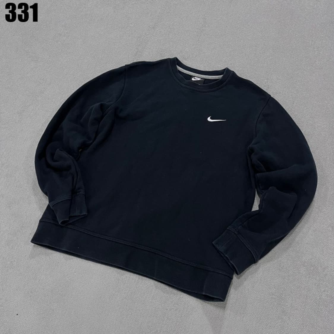 나이키 스우시 맨투맨  상품이미지1