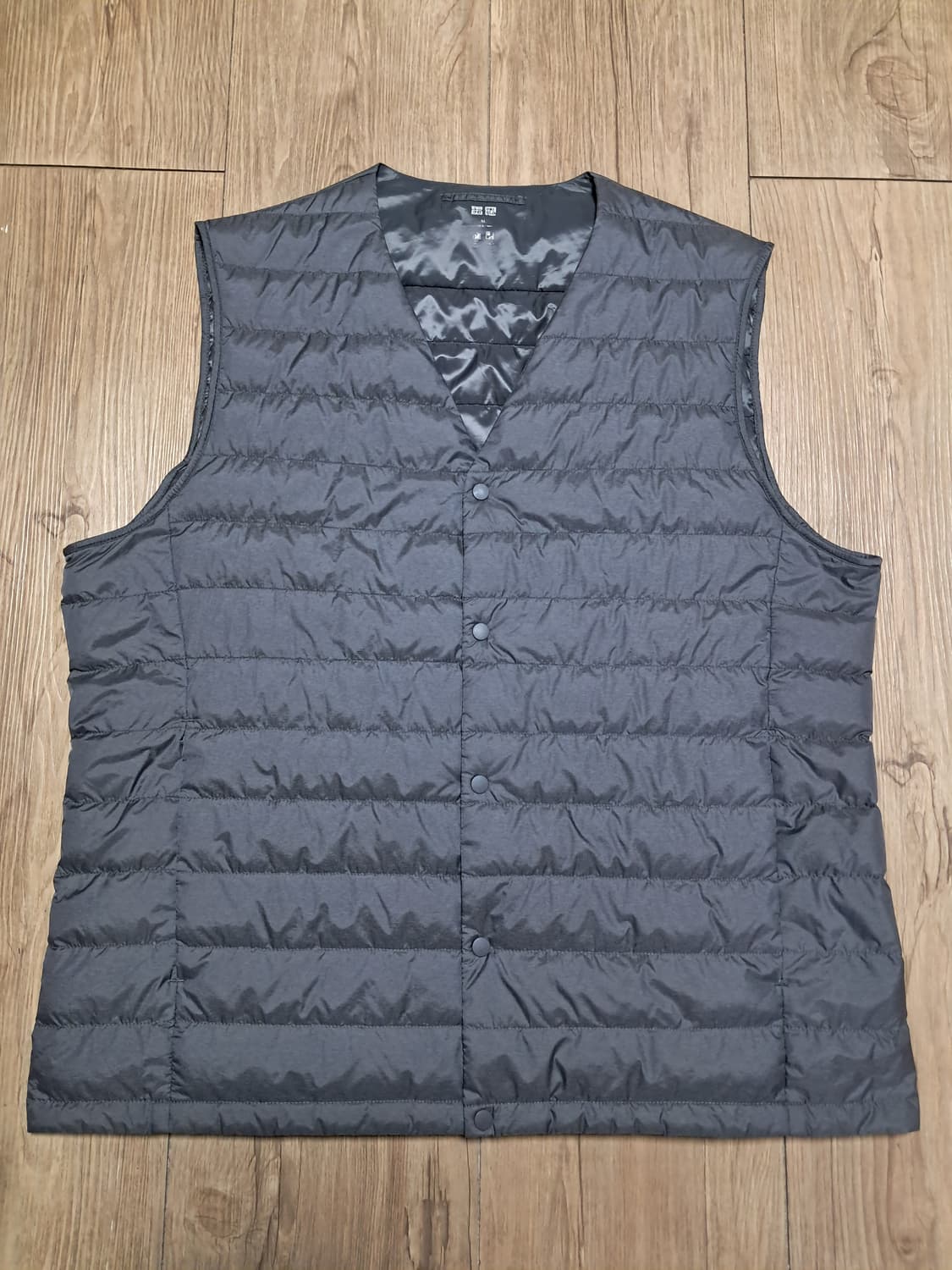 유니클로 경량 패딩조끼 XL 상품이미지2