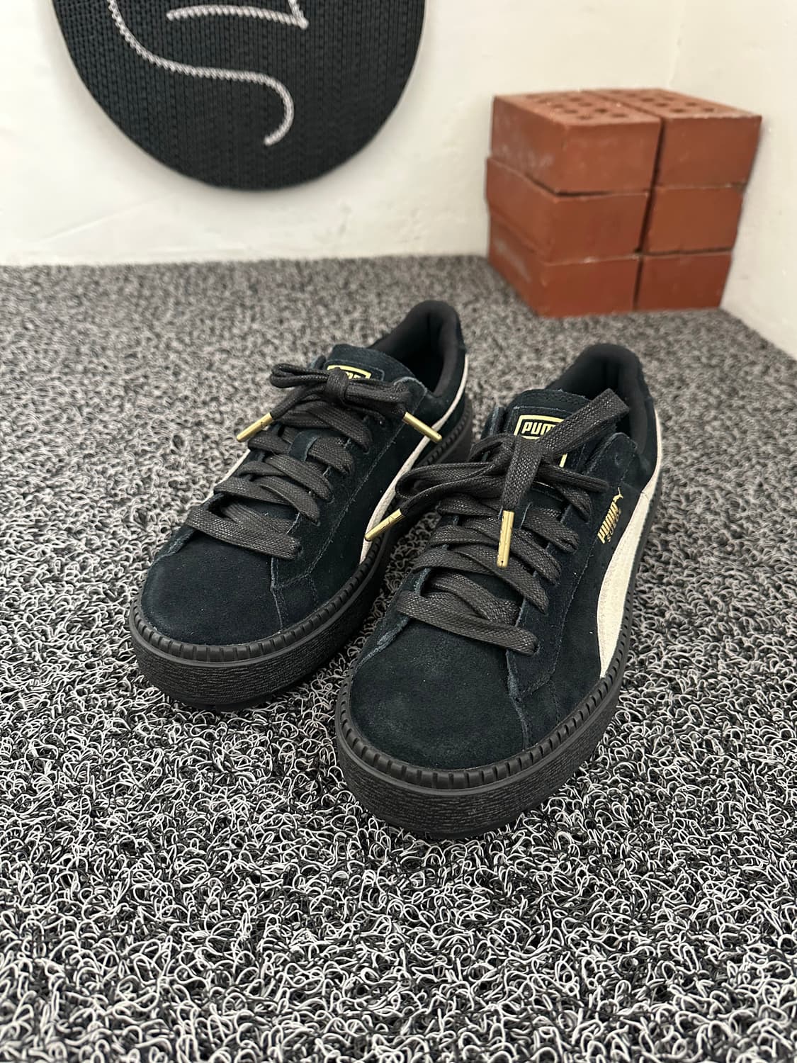 푸마 스웨이드 플랫폼 블랙 255mm 상품이미지2