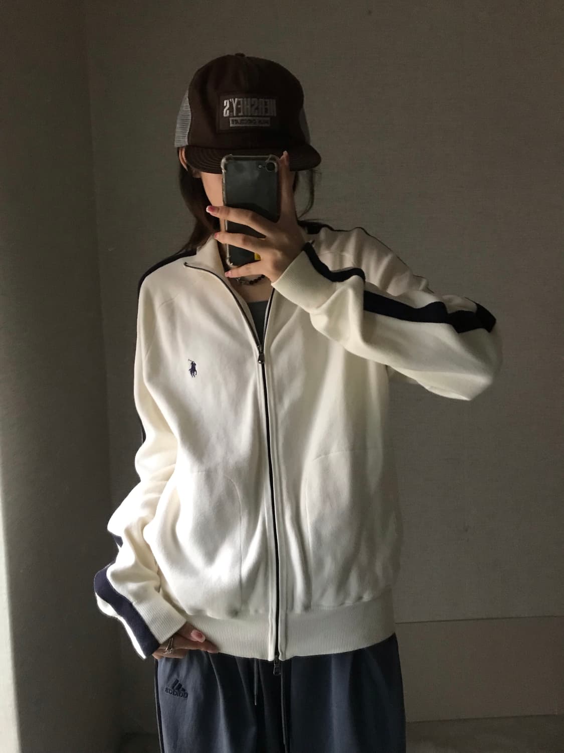 폴로 크림 네이비 니트집업 상품이미지1
