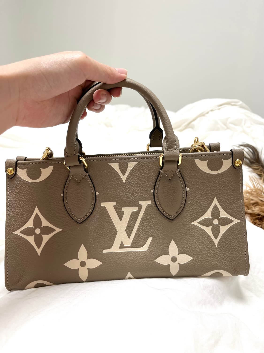 루이비통 온더고 PM 모노그램 앙프렝뜨 상품이미지1