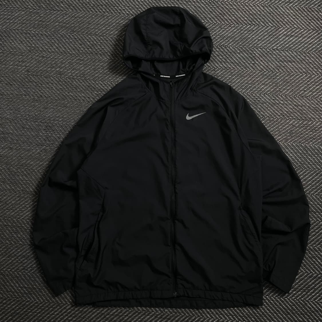 나이키 스카치 로고 블랙 러닝 바람막이 자켓o 4062 상품이미지1