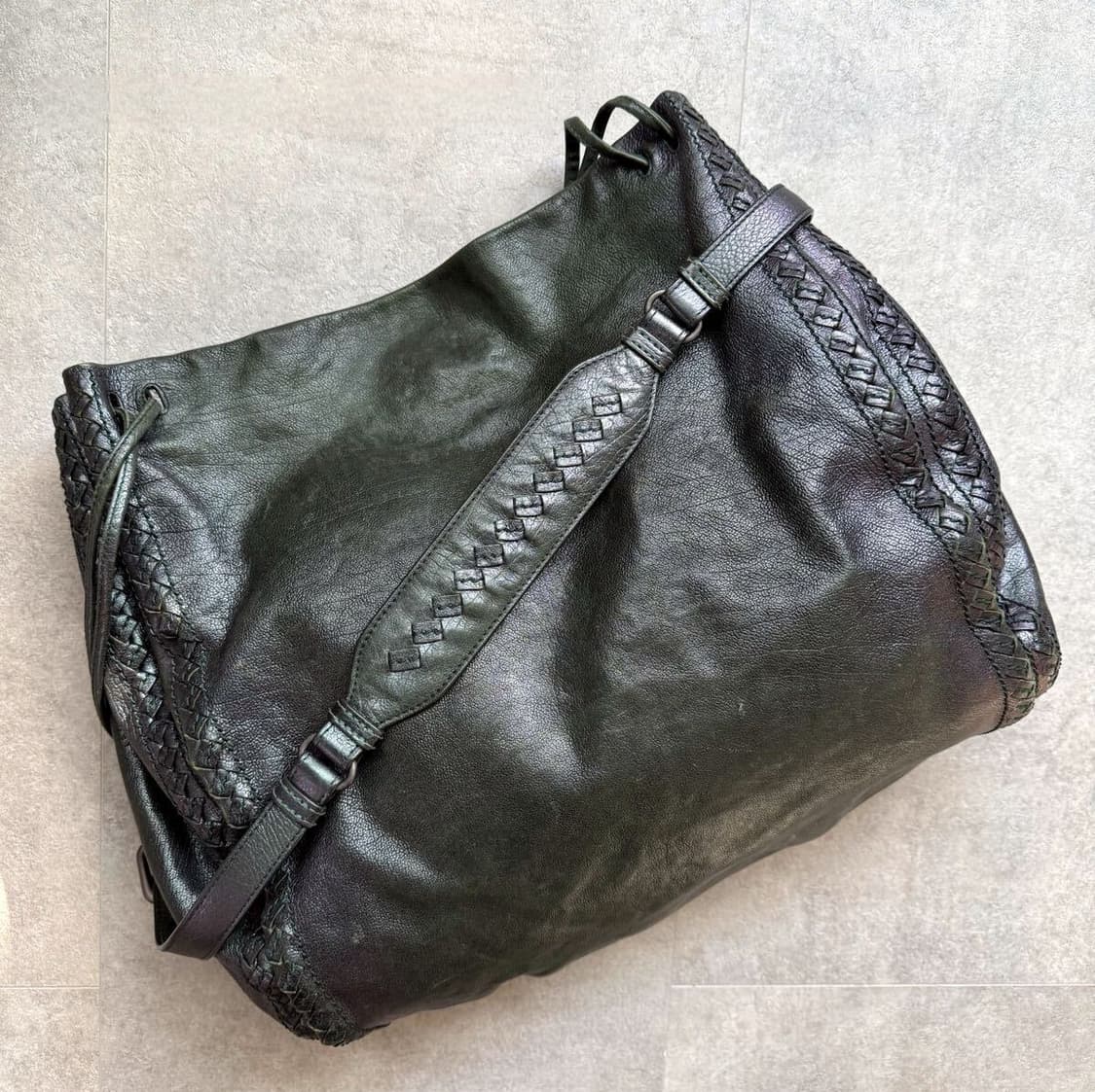 보테가베네타 인트레치아토 가죽 보스톤백 상품이미지1