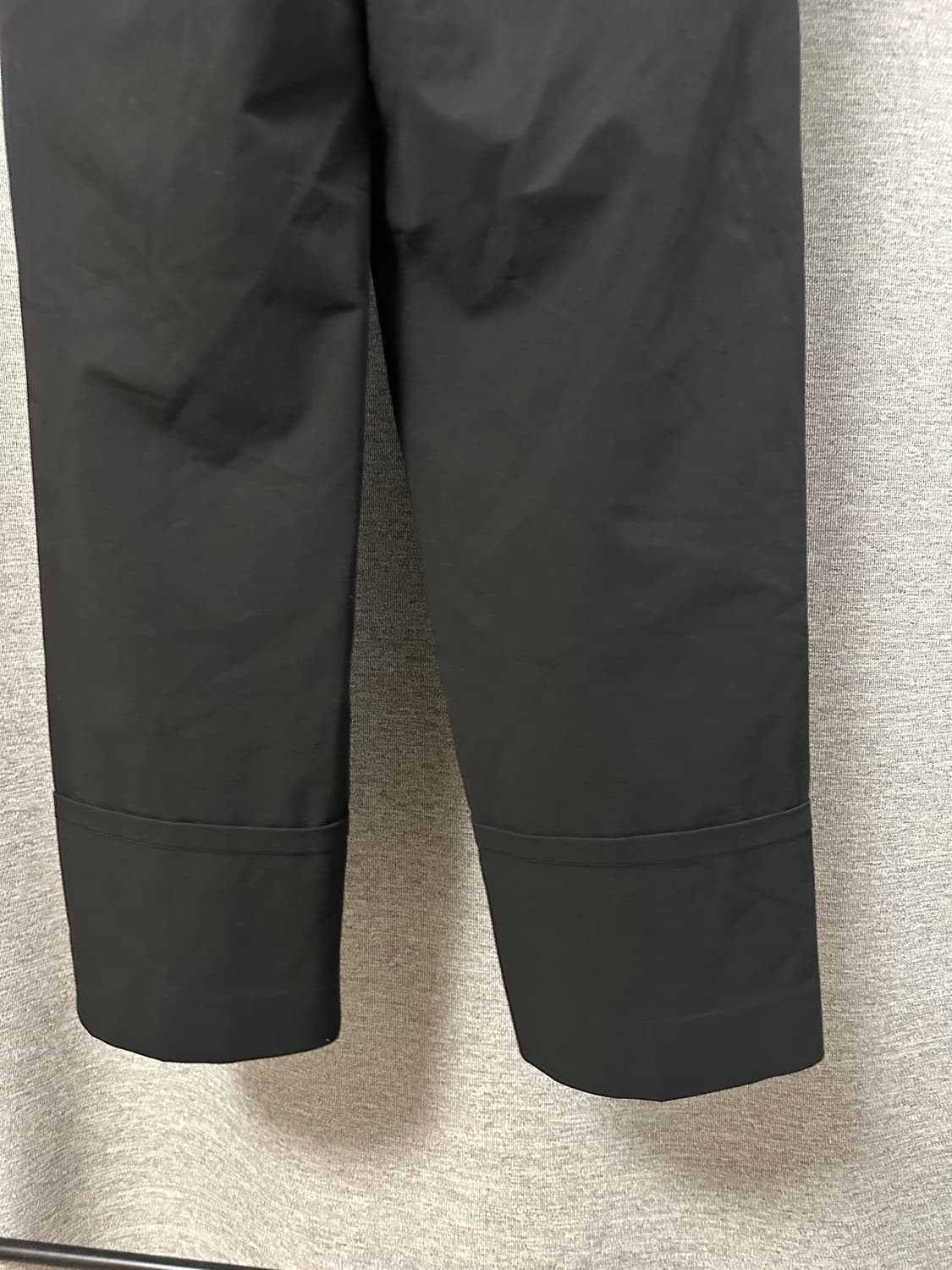 우영미 폴딩 롱 팬츠 블랙 (44/28) 상품이미지4