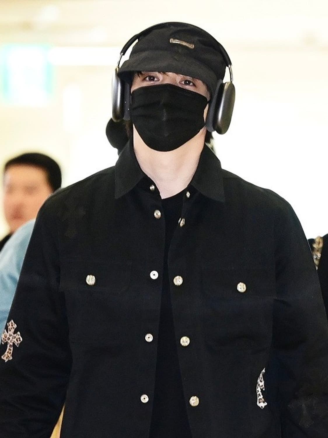 [L] 크롬하츠 크로스 레더 패치 첨 버킷햇 블랙 상품이미지2