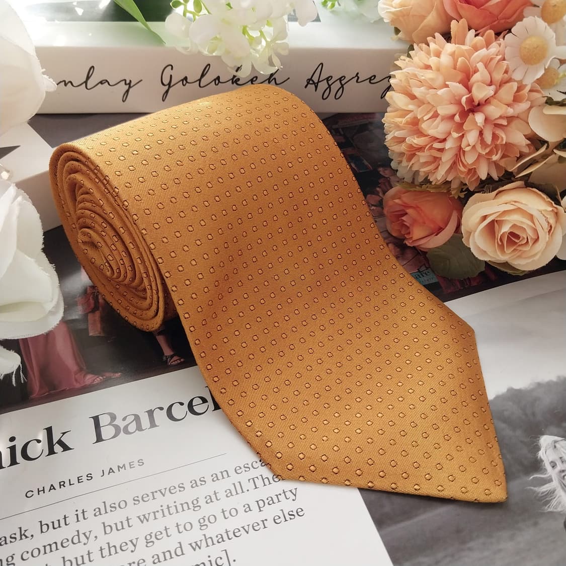 아쿠아스큐텀 실크 오렌지 도트 넥타이 9.8cm A등급 K1655
 상품이미지3