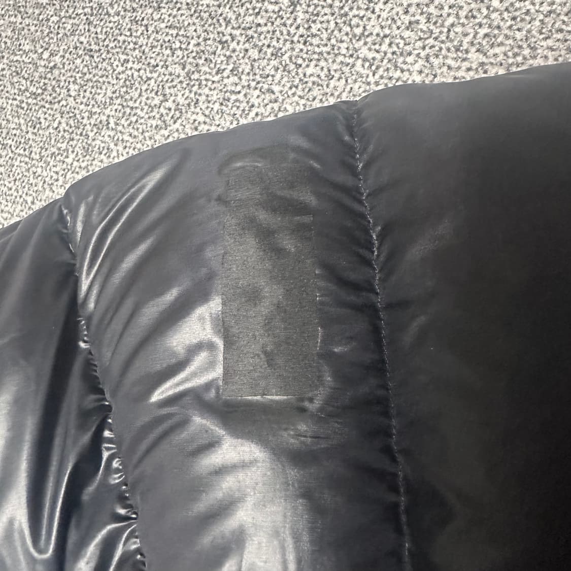 노스페이스 블랙 패딩 상품이미지4