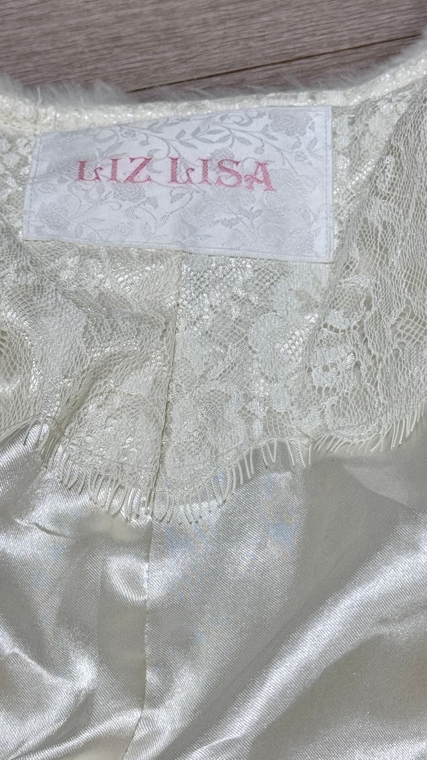 리즈리사 크림아이보리 레이스 퍼자켓 상품이미지6