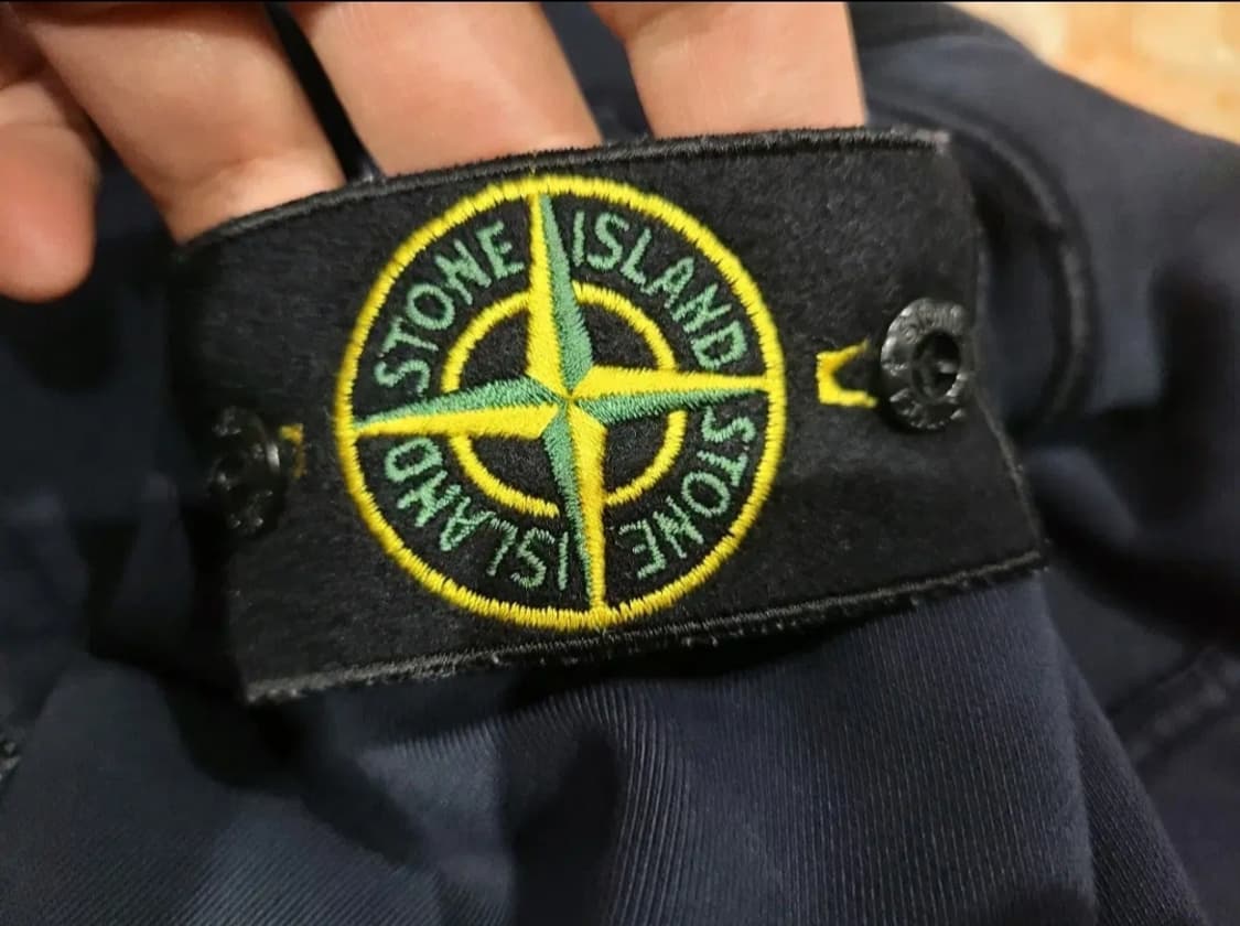 스톤아일랜드 네이비 후드집업 상품이미지4