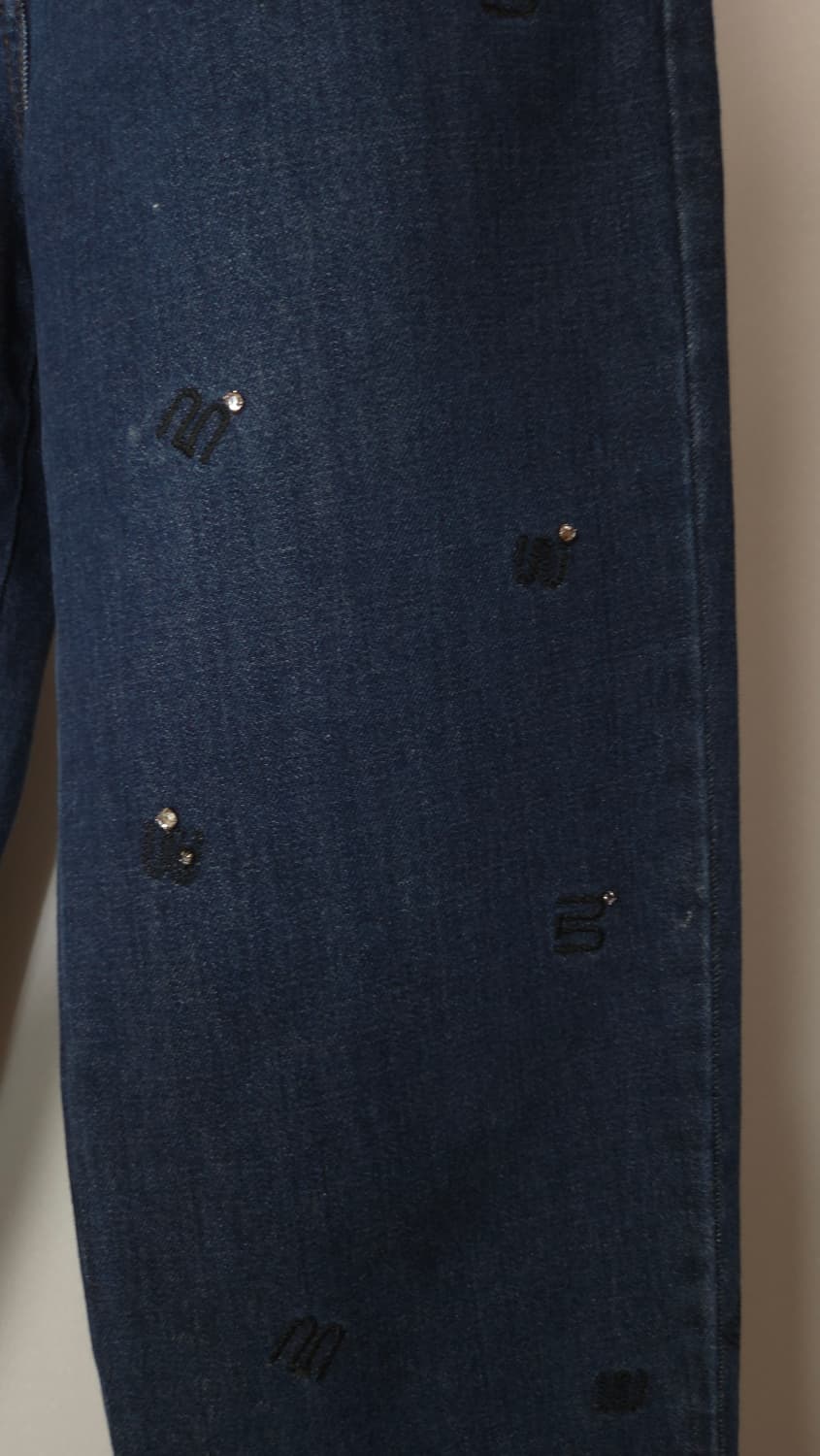 한섬 마인 2022 자수 로고 패턴 데님 팬츠 64-94 상품이미지4