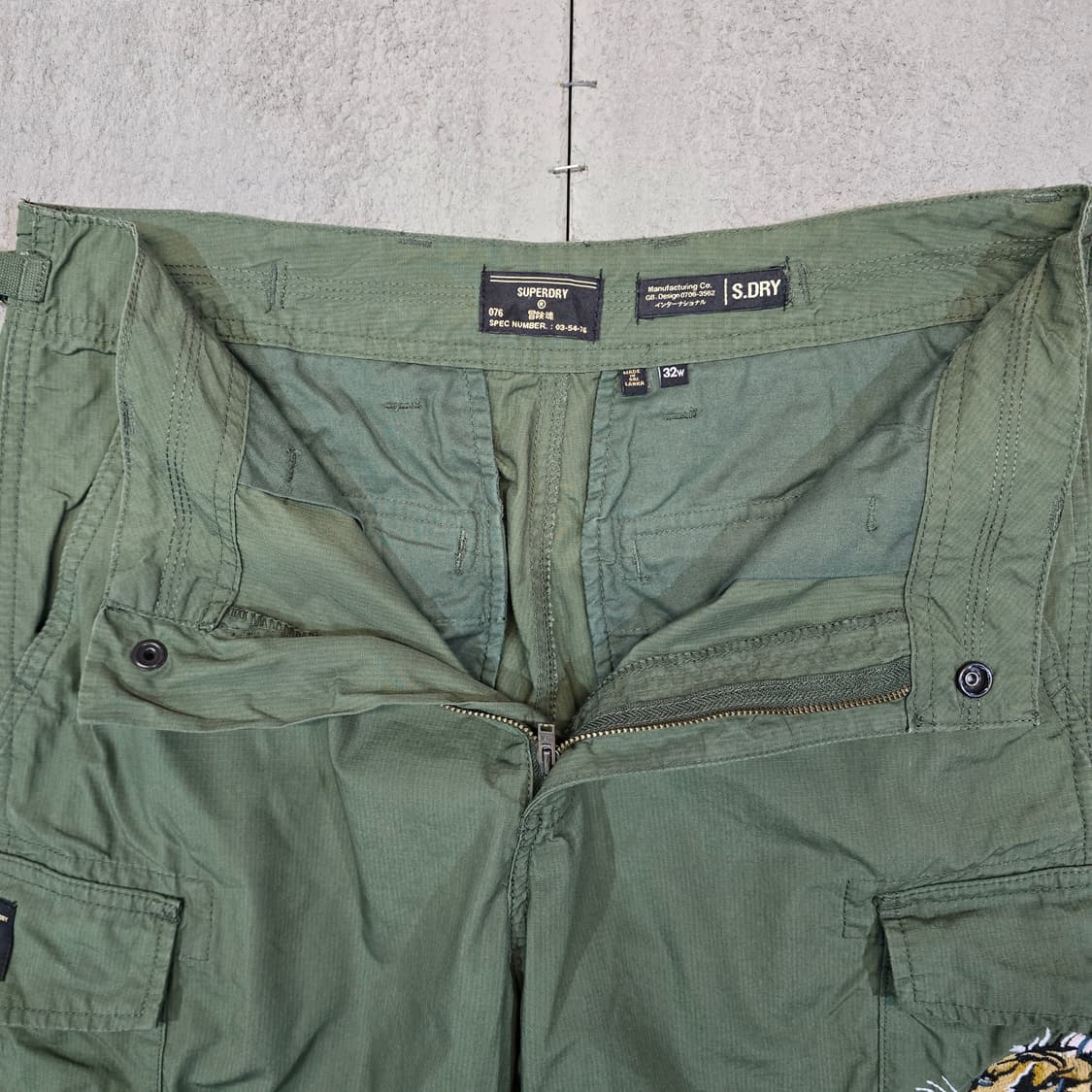 [32] SUPERDRY 재팬 타이거 자수 하프팬츠 상품이미지3