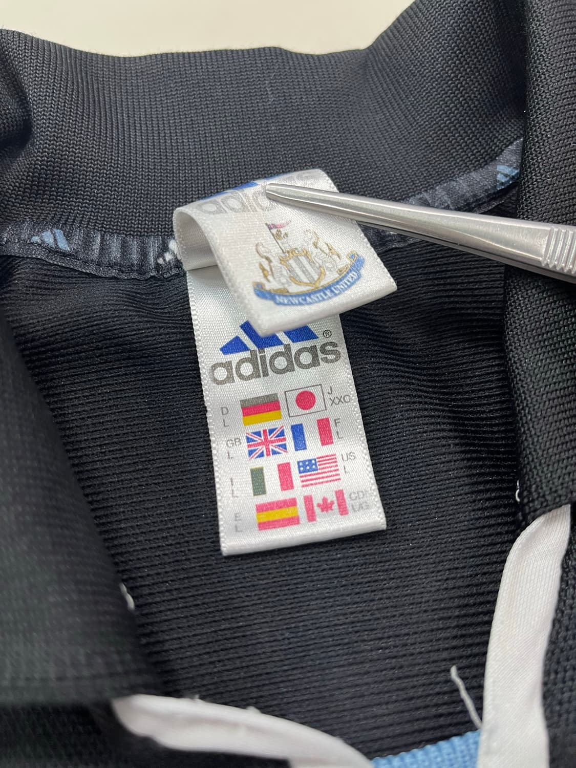 아디다스 00-01 뉴캐슬 유나이티드 FC 어웨이 앨런 시어러 상품이미지4