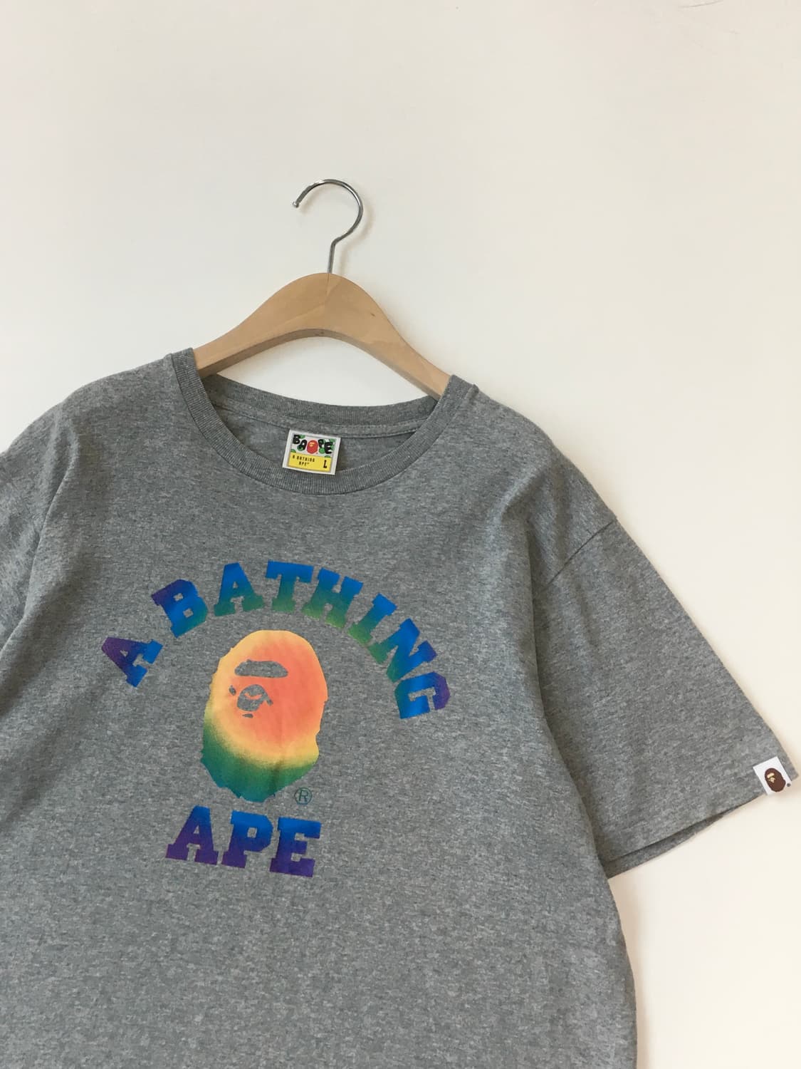 Bape 베이프 레인보우 컬리지 티셔츠  상품이미지5