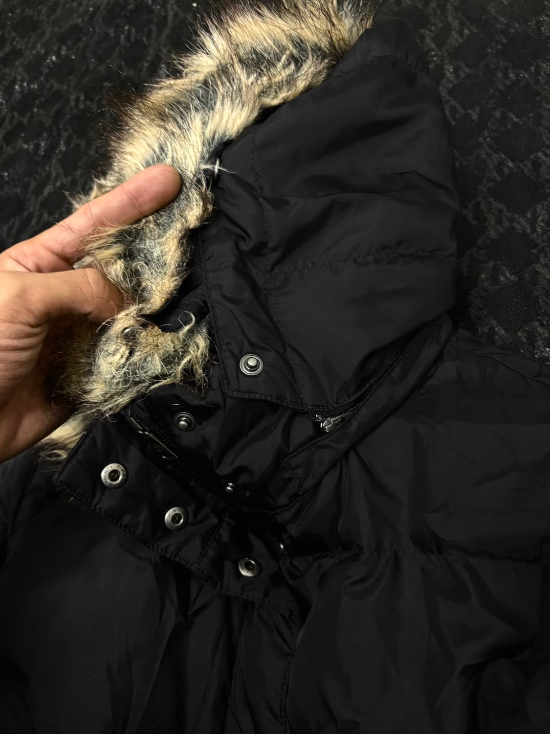 “Vintage” Y2K Mood Black Fur Padding 상품이미지9