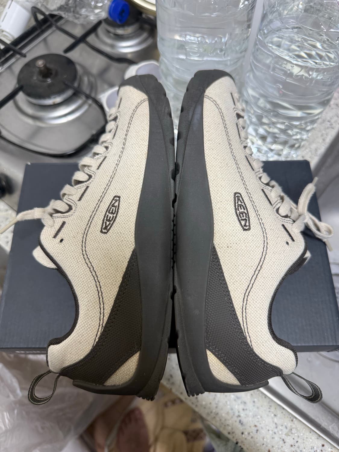 킨 재스퍼 스니커즈 내츄럴 캔버스 블랙 올리브 / 270사이즈 상품이미지4