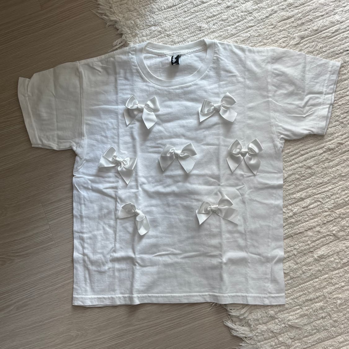 Shalomclub 리본 티셔츠 상품이미지1