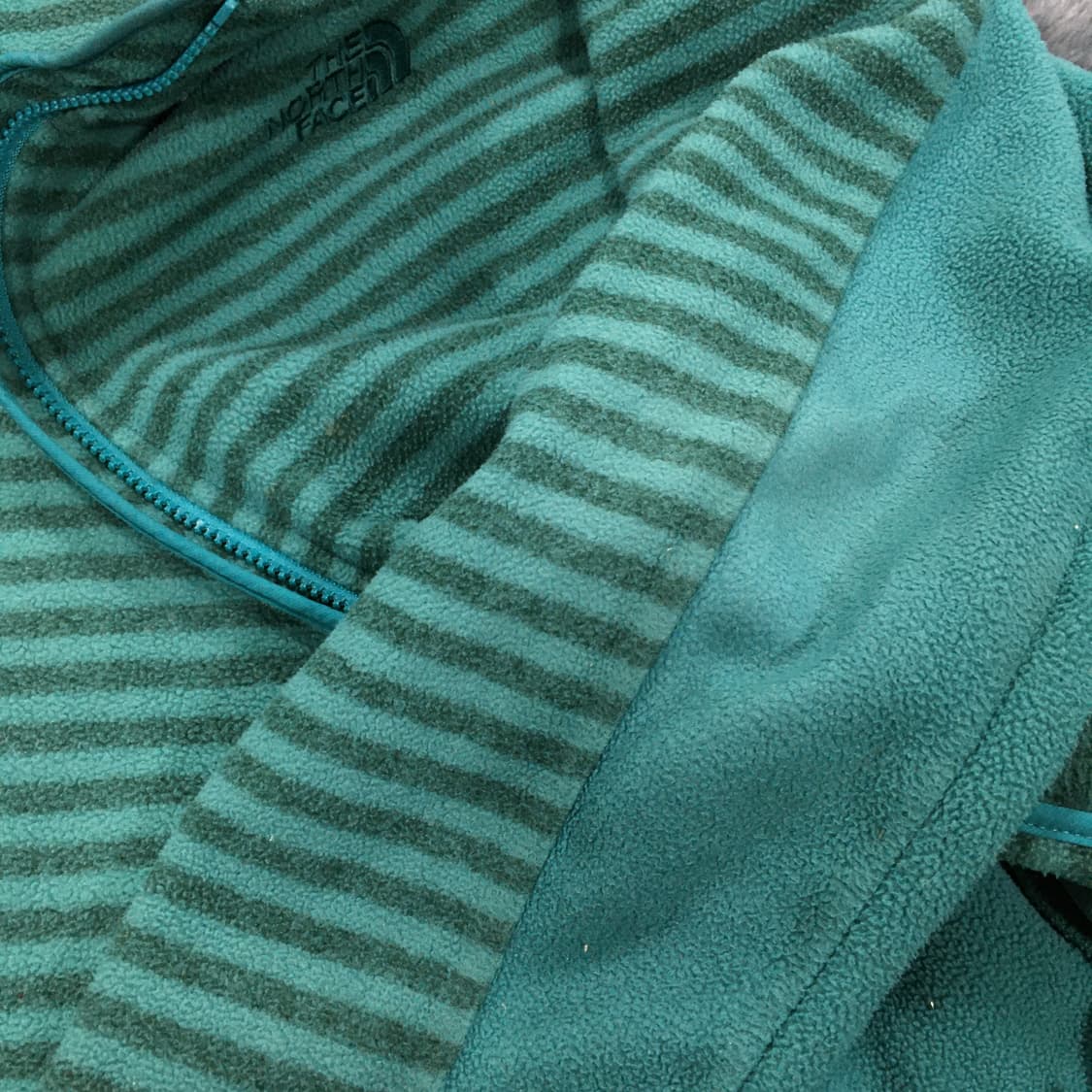 투티/0284 노스페이스 스트라이프 플리스 그린 블랙 반 집업 자켓 상품이미지6