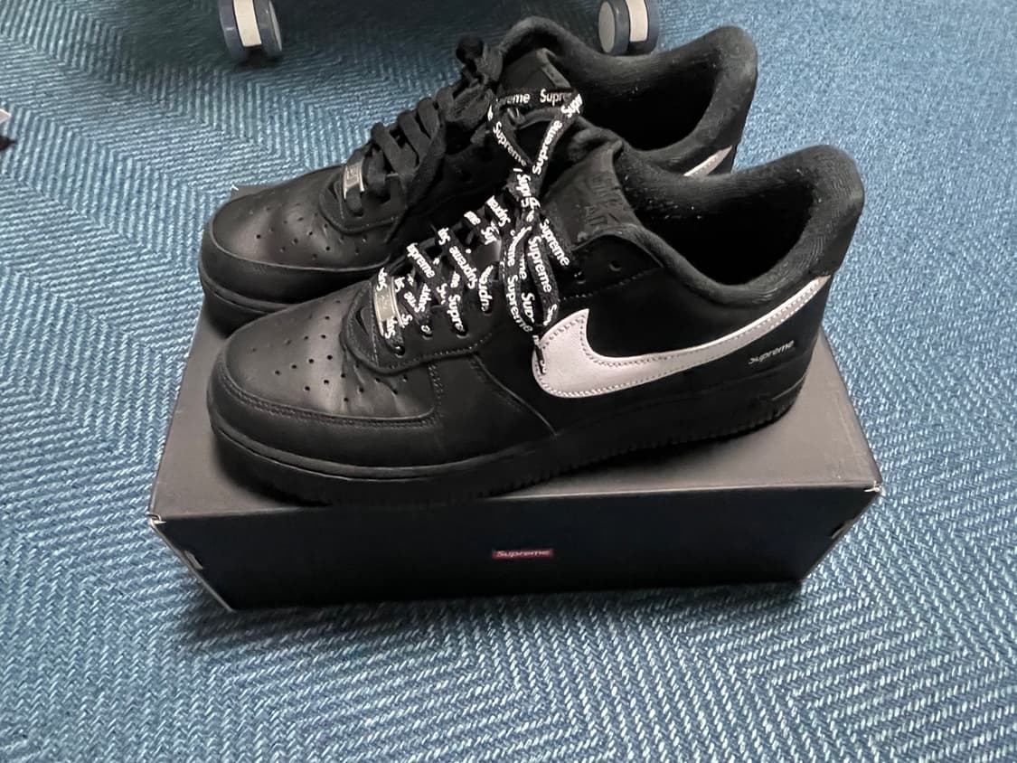 [270] 슈프림 에어포스1 검흰 상품이미지4