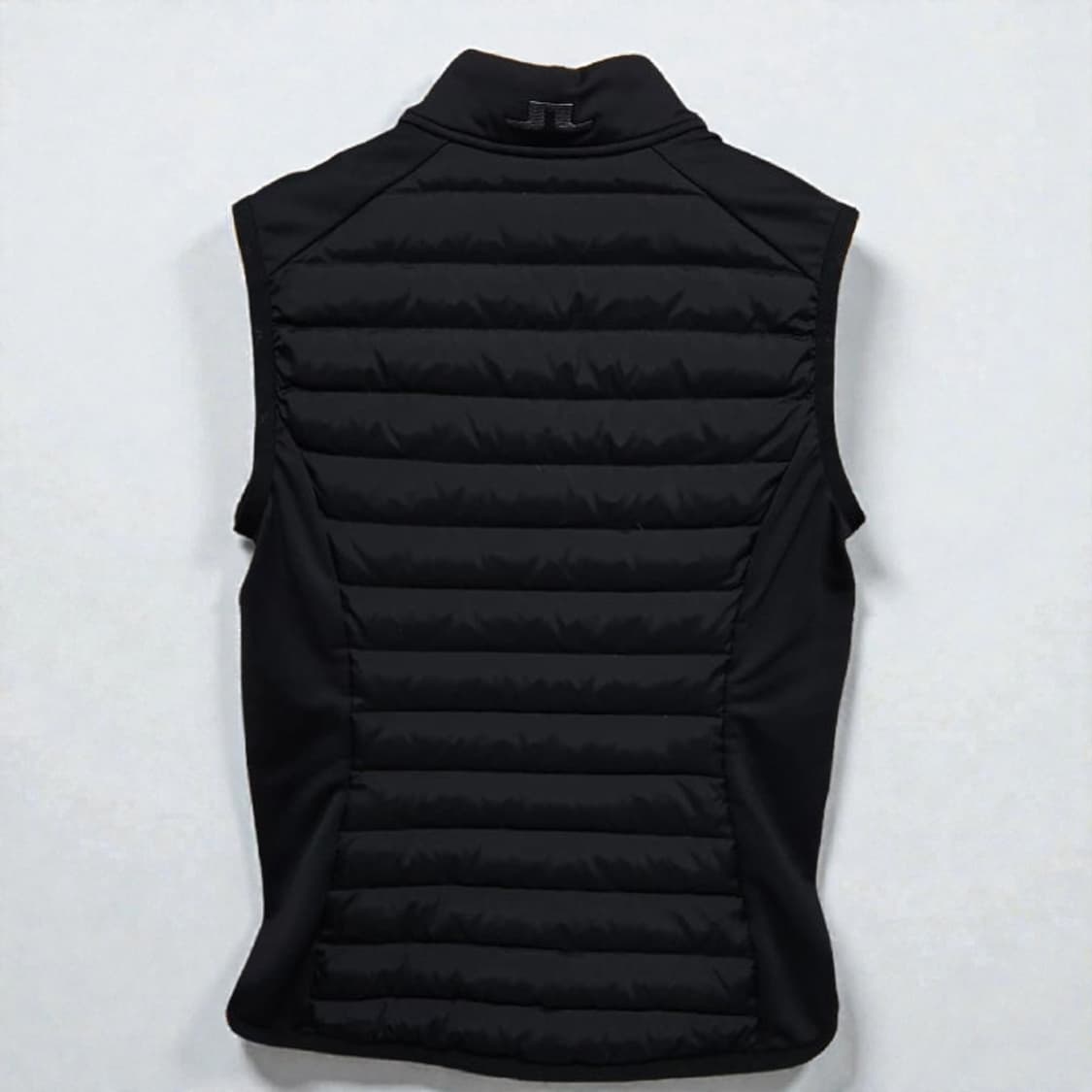 여성44~55)제이린드버그 골프 구스다운 패딩조끼 블랙 상품이미지4