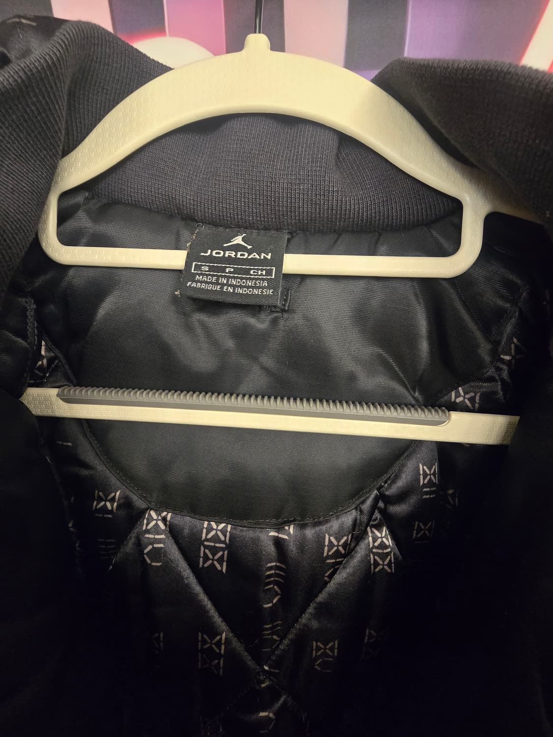 조던(Jordan) 블랙 락쿤 항공 봄버 패딩 점퍼 상품이미지8