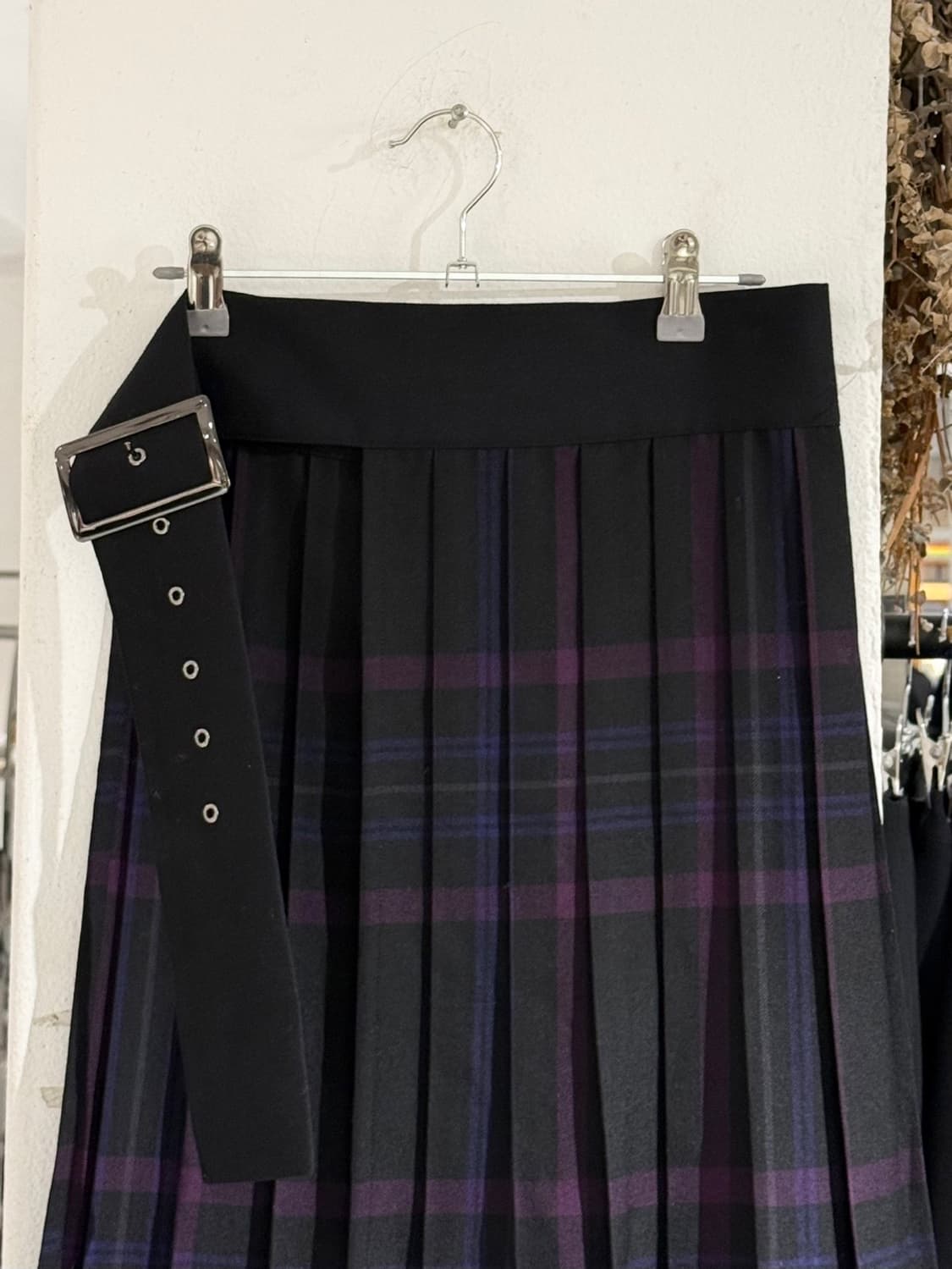 리미 퓨 블랙 퍼플 체크 울 벨티드 랩 스커트 상품이미지2