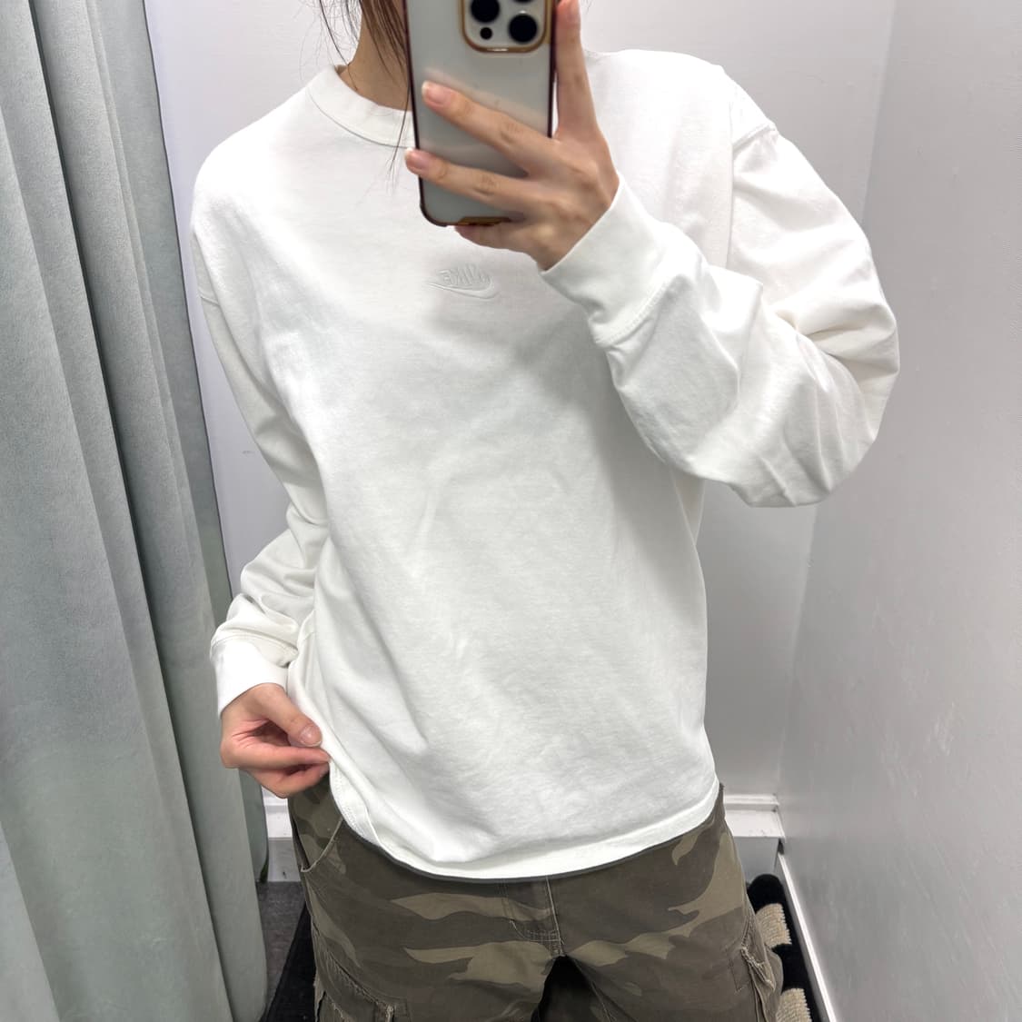 나이키 화이트 루즈핏 롱슬리브 상품이미지2