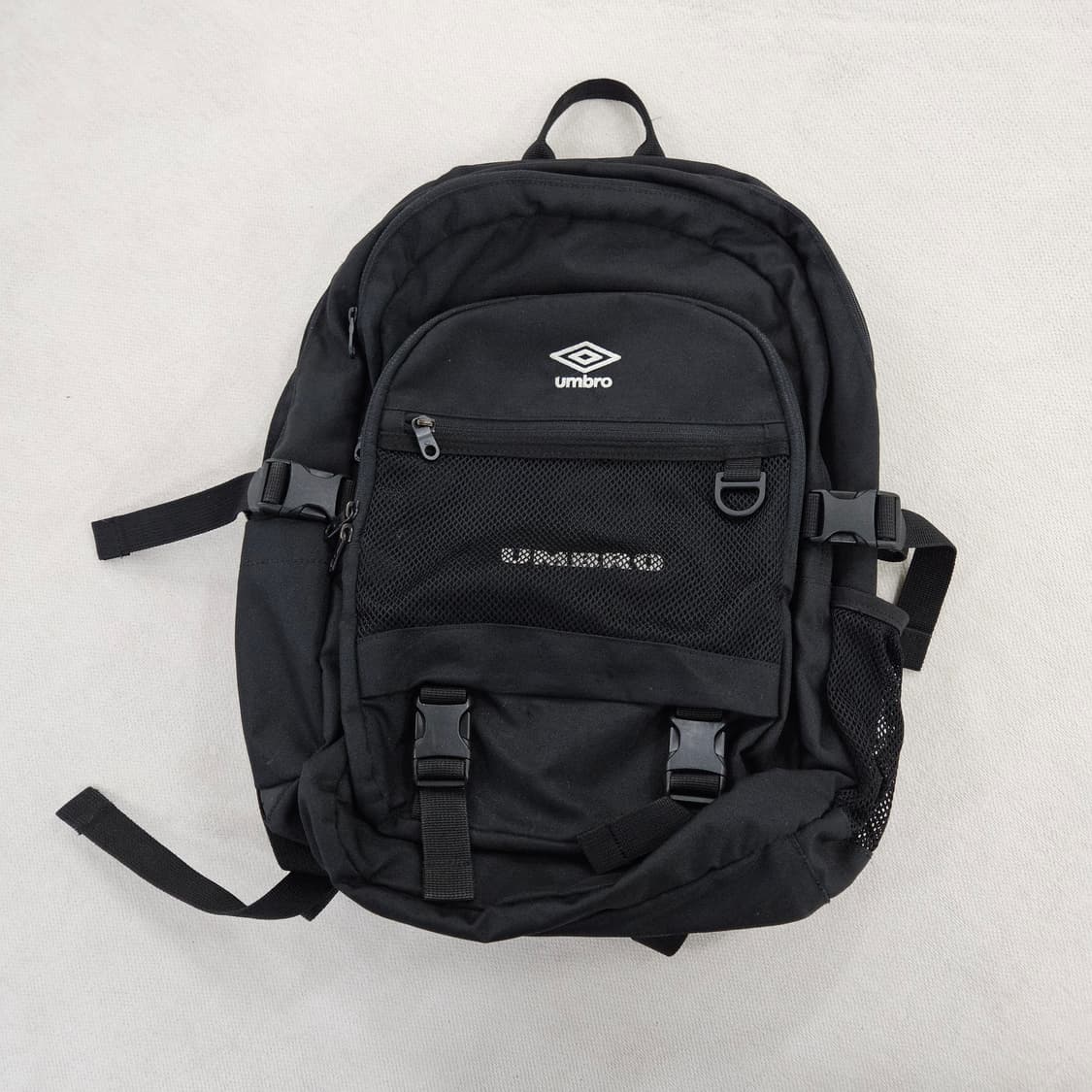 [28L] 엄브로 블랙 백팩 0121Y2 상품이미지2