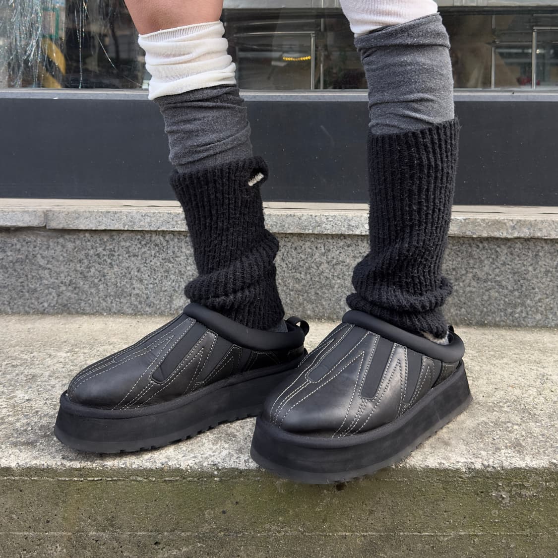 2000s 어그 타즈 선웨이브 가죽 플랫폼 슬리퍼 상품이미지9