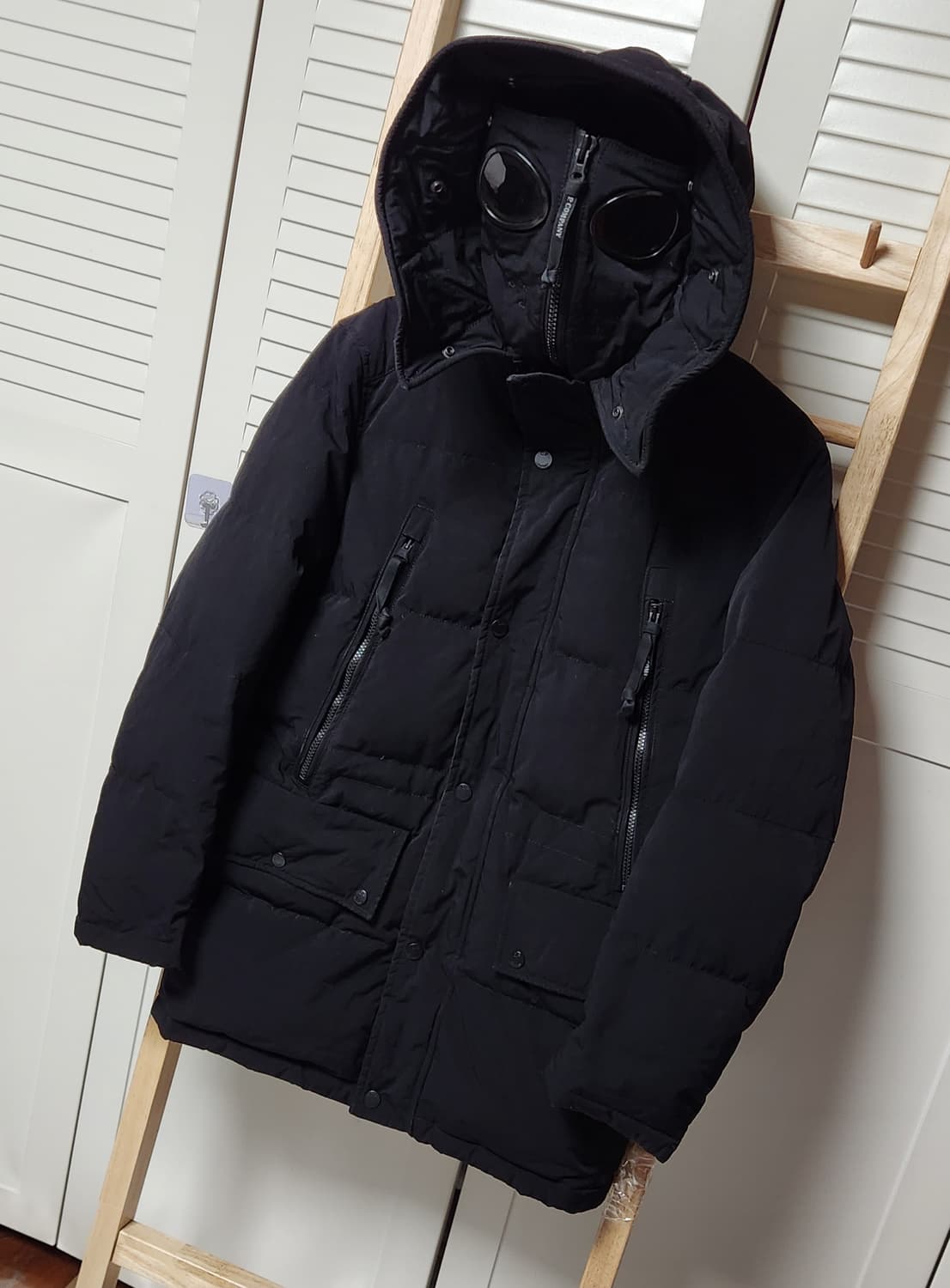 씨피 컴퍼니 CP 컴퍼니 노르지 13ss 고글 패딩 블랙 자켓 상품이미지2