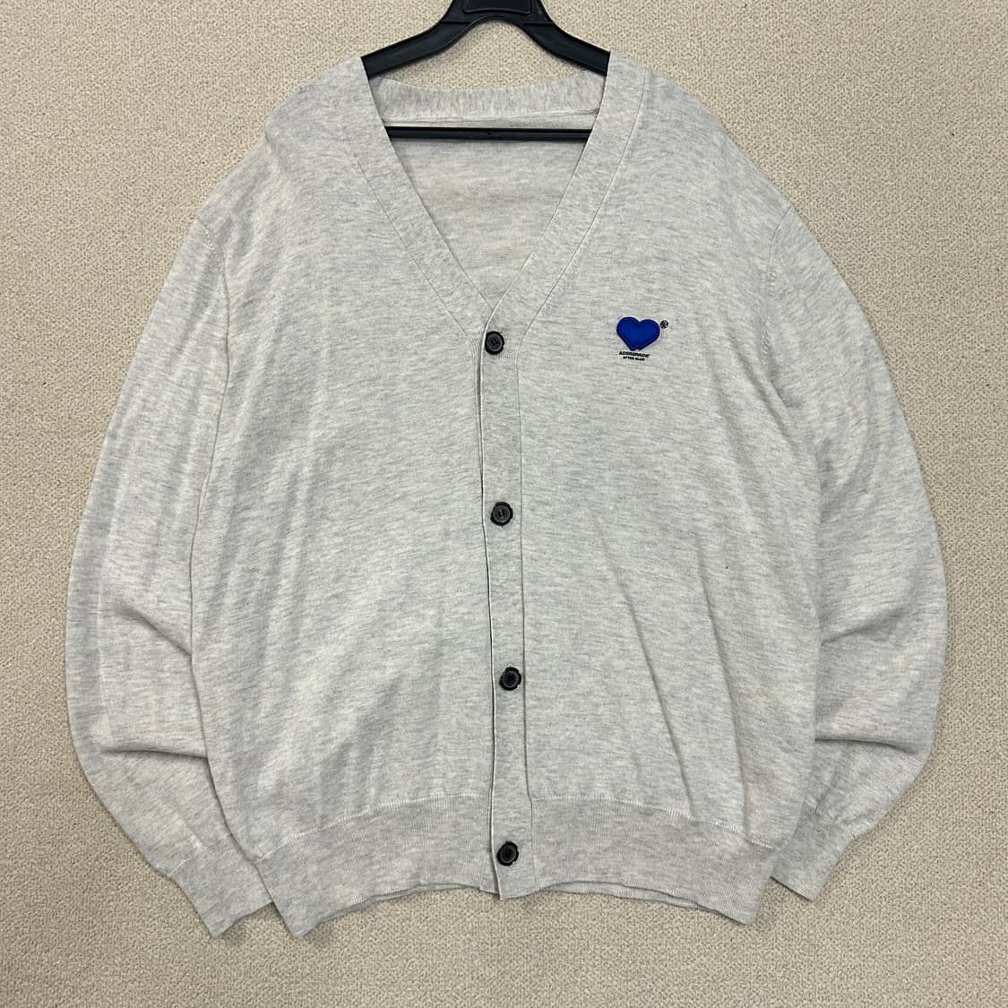 (A2) 아더에러 22SS 트윈하트 로고 가디건 오트밀 상품이미지2