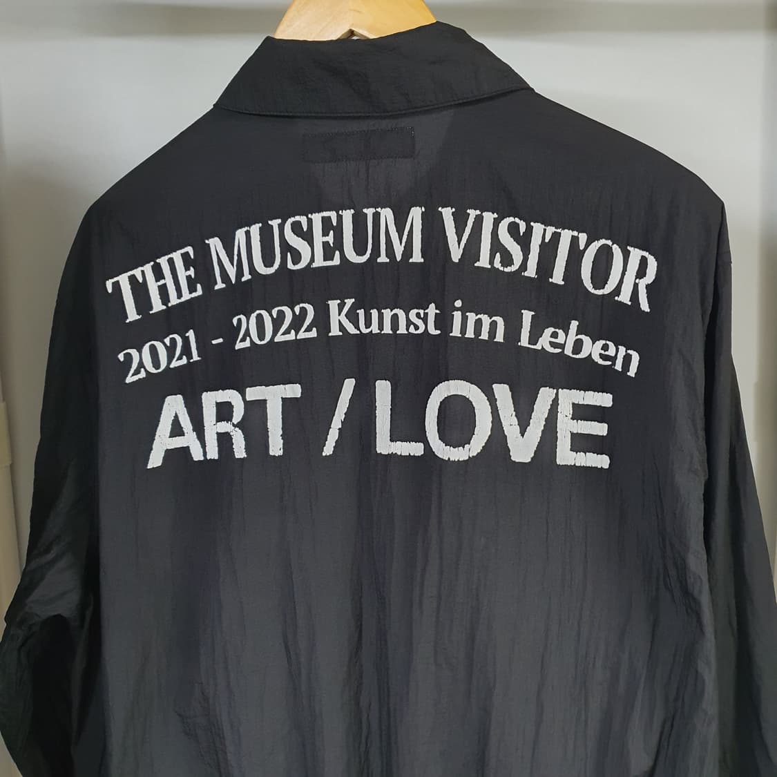 더뮤지엄비지터 LOVE 윈드 브레이커 상품이미지4