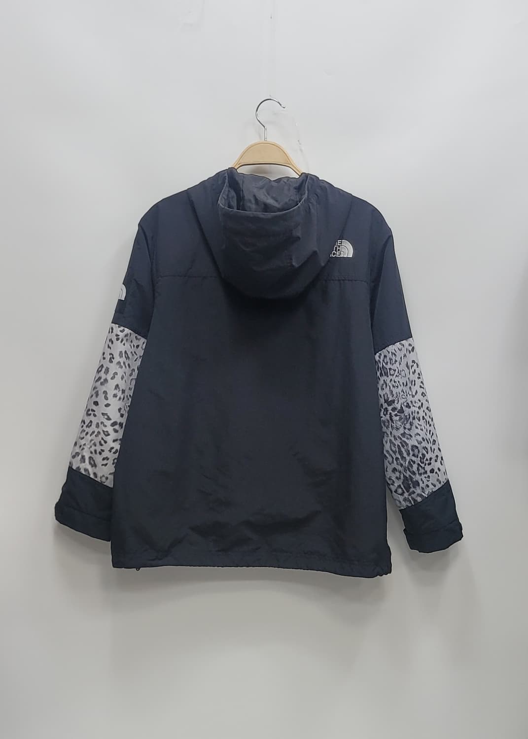 THE NORTH FACE 노스페이스 레오파드 배색 후드 아노락 / S 상품이미지2