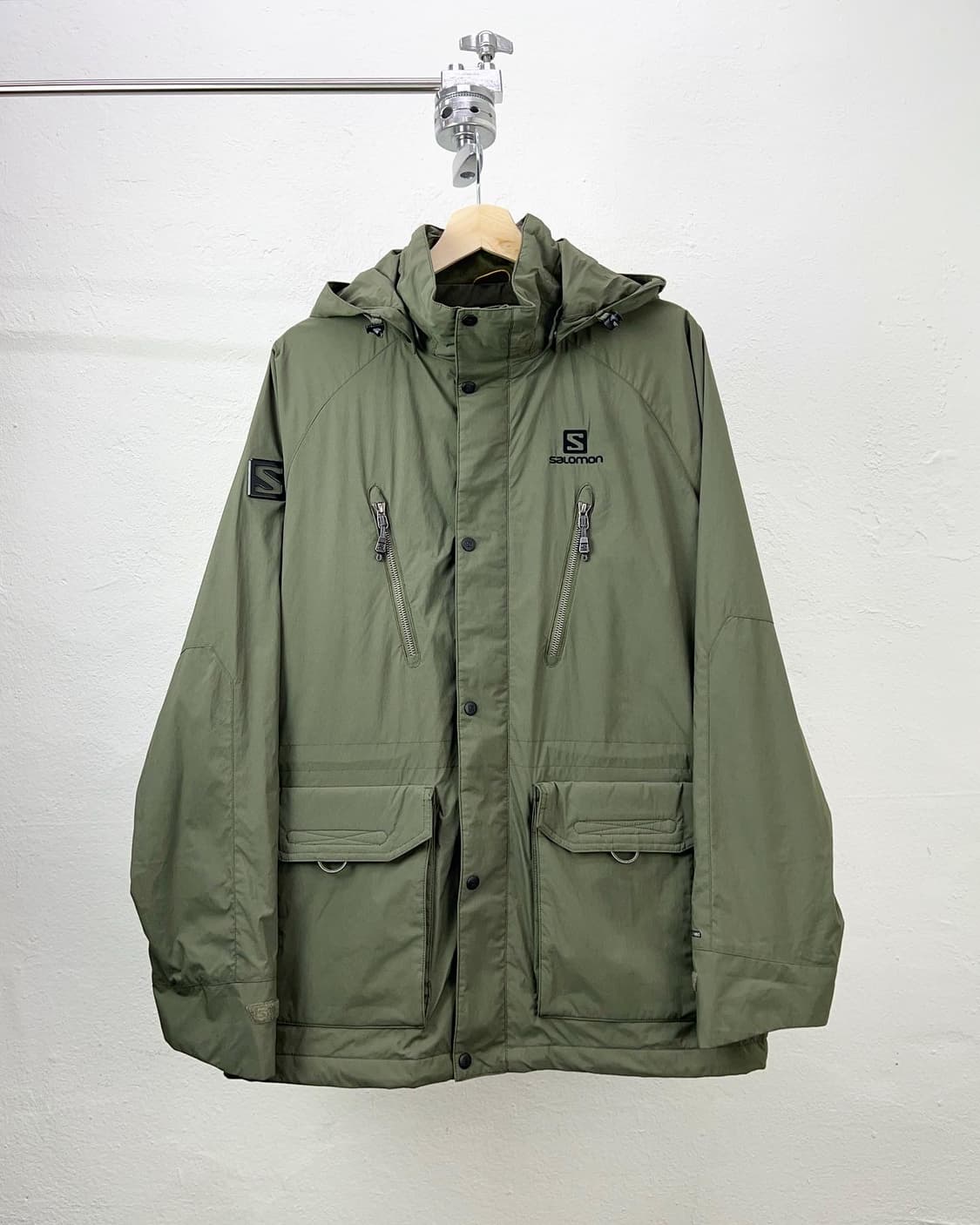 살로몬 카키 로고 나일론 챌린지 자켓  상품이미지1