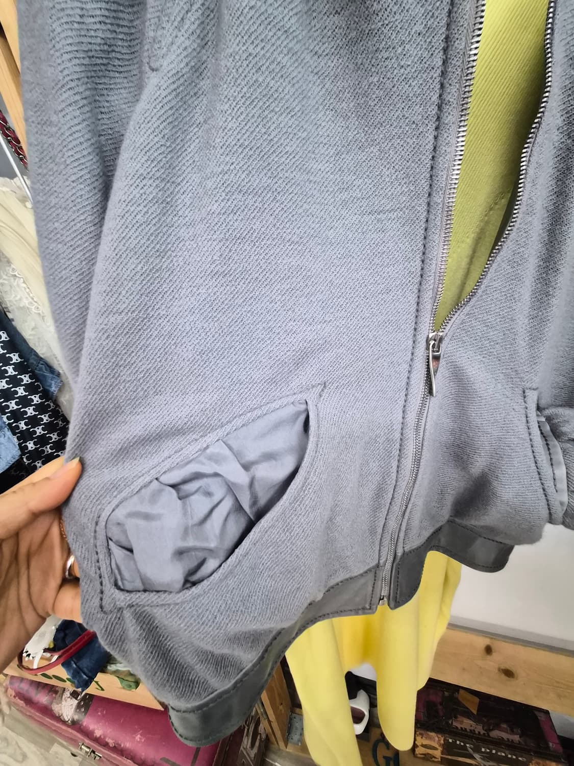 니나리치 가죽트리밍 셔링블루종 집업 상품이미지4