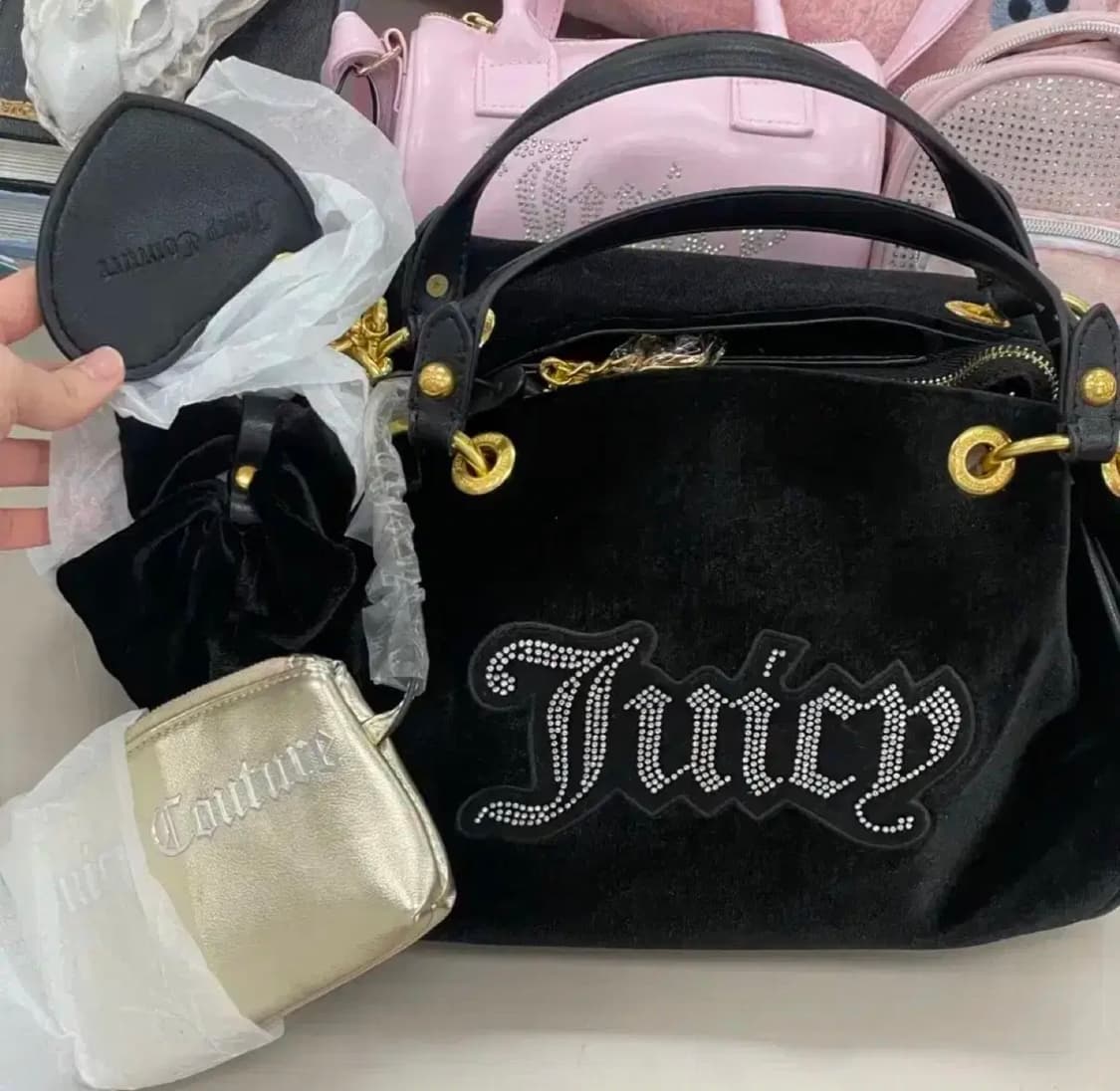 쥬시꾸뛰르 블랙 벨벳 갸루깔 대대장 핸드백  상품이미지2