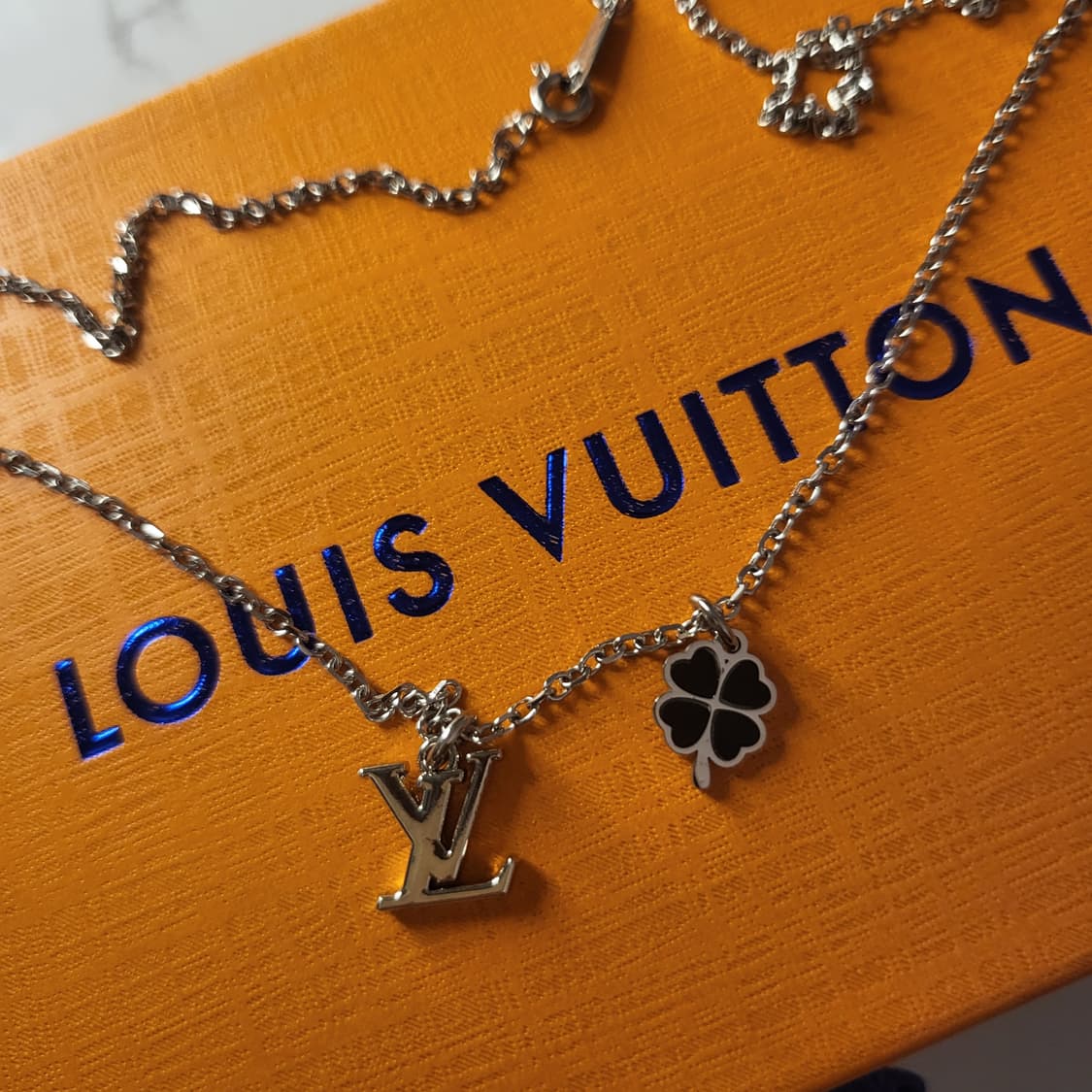 루이비통 목걸이 상품이미지1