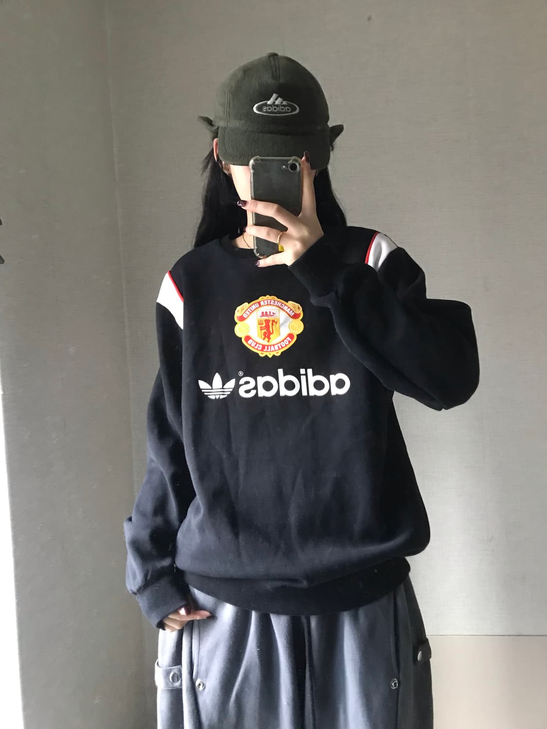 아디다스 맨유 맨투맨 상품이미지1