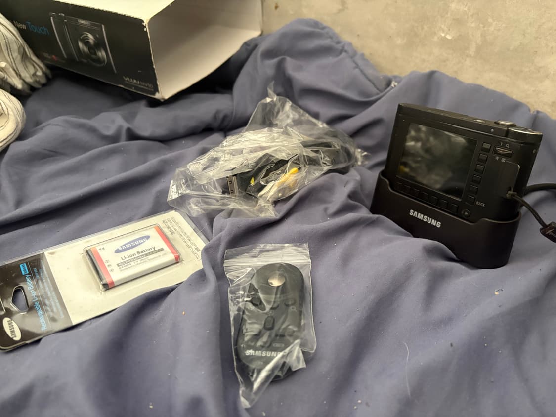 삼성 뉴터치 2007년 형 디지털 카메라 풀 구성 상품이미지3