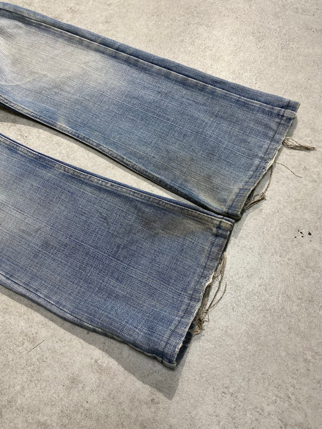 [32] Diesel 디젤 더티워시드 부츠컷 데님팬츠 상품이미지4