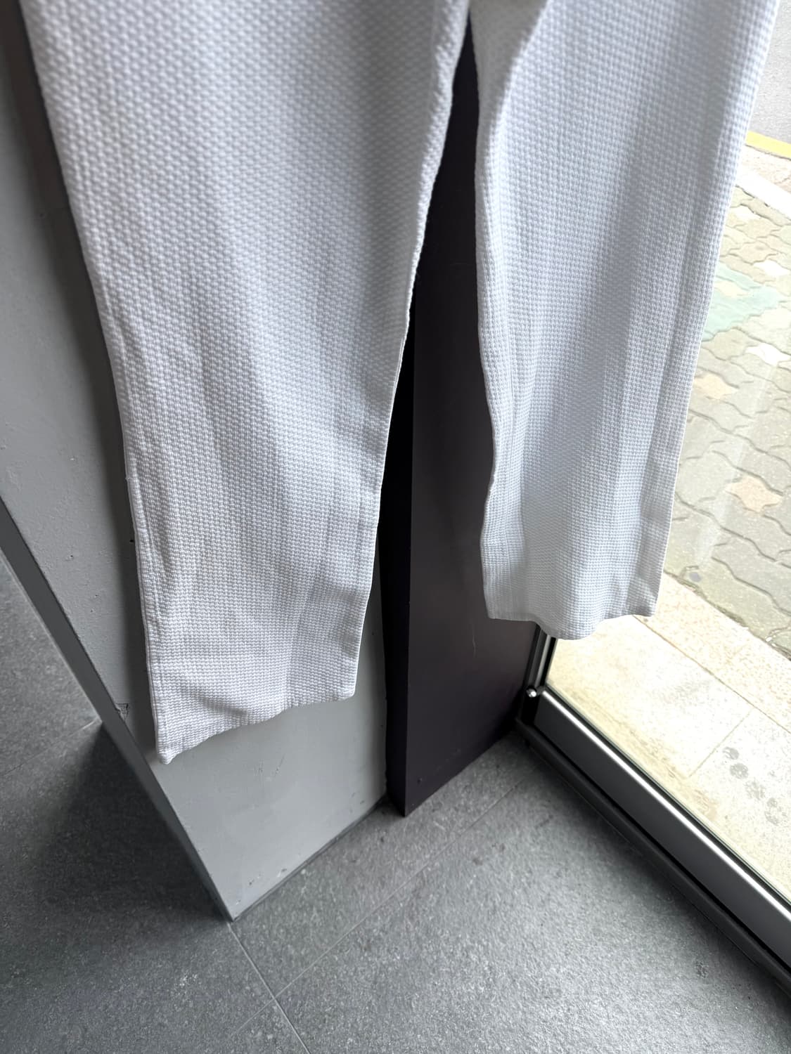 .36/ 샤넬 02AW 화이트 엠보싱 코튼 팬츠 상품이미지4