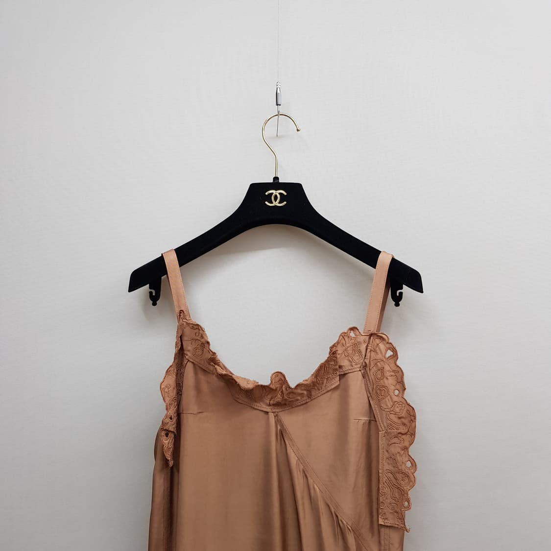 한섬 마인 2021 새틴 레이스 롱 원피스 76-90-155 상품이미지2