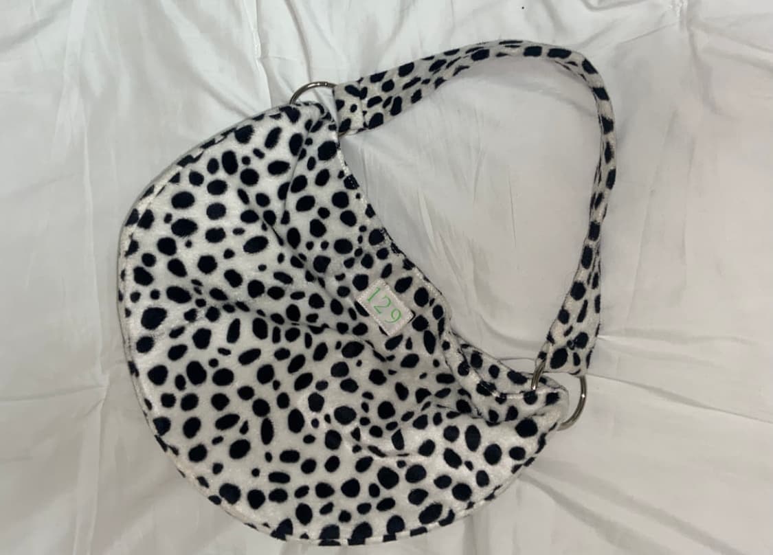 일리고 129 달마시안 레오파드 숄더백 구해요!!!! 상품이미지1