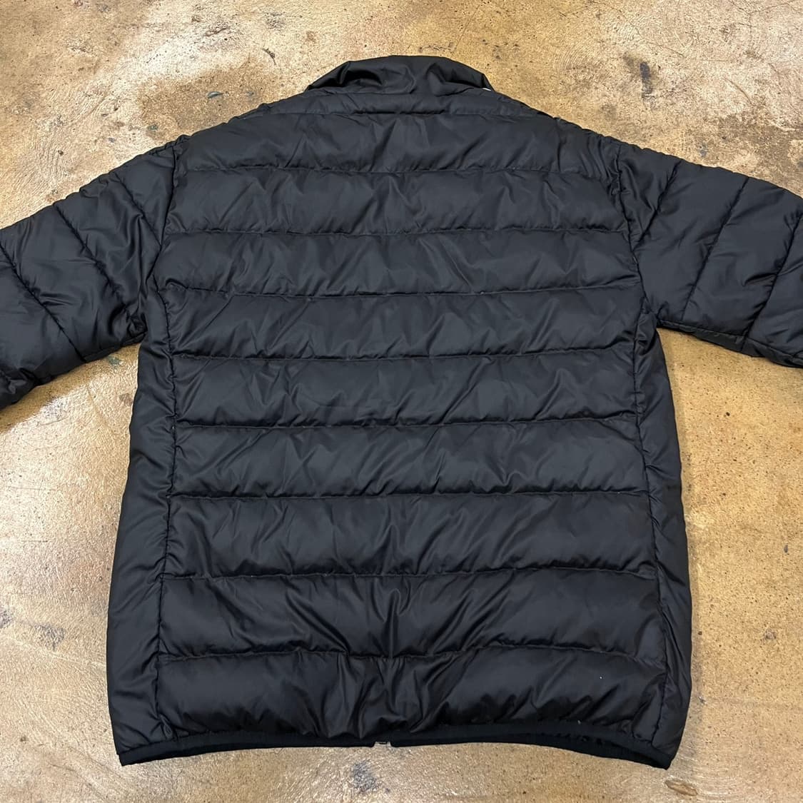 아디다스 블랙 얇 패딩 자켓 상품이미지4