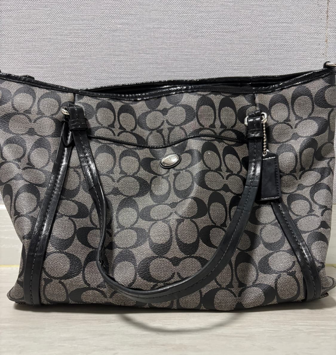 🤍 COACH 시그니처 클래식 토트 (블랙) 상품이미지2