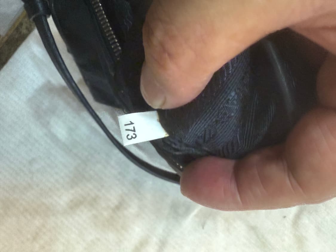 정품 프라다 나일론 미니 숄더백 팝니다 상품이미지10