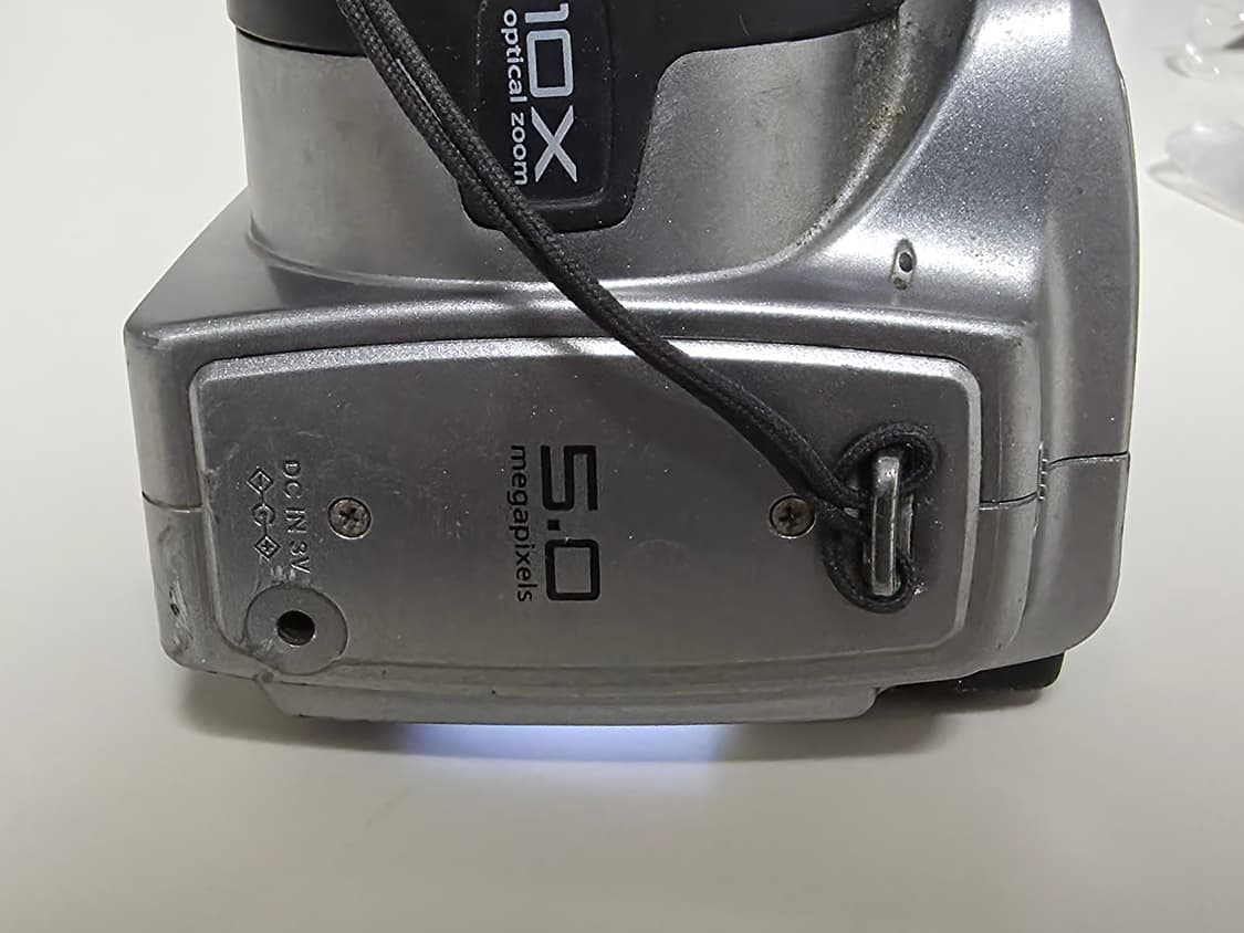 🎥 모델명
- 코닥 이지쉐어 Z740 디지털카메라 상품이미지4